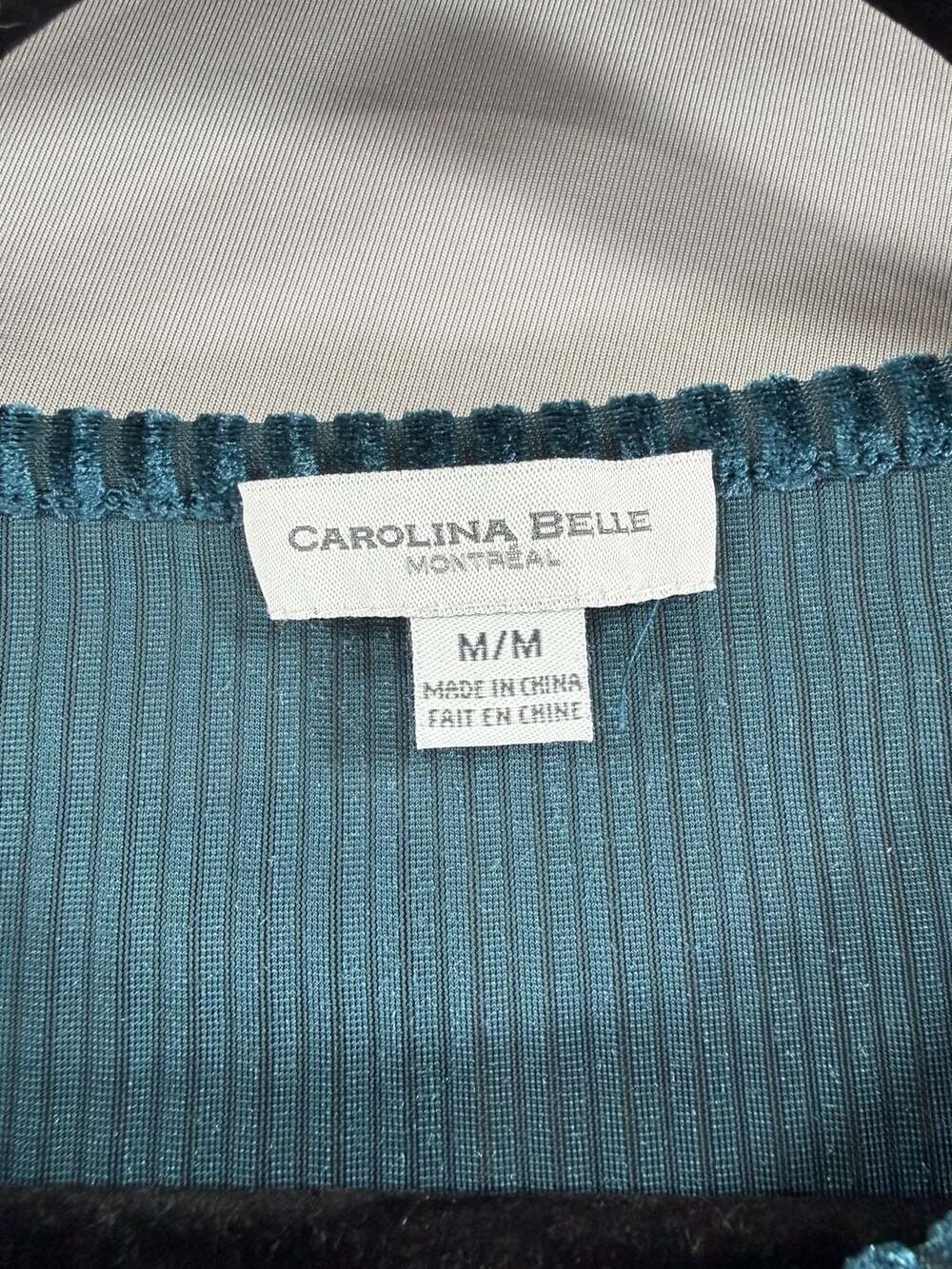 Carolina Belle Montreal Teal Pleated Velour Long Sleeve Top Women's Medium - Picture 2 of 13